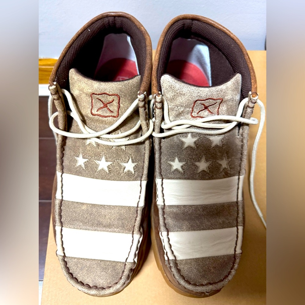 Twisted Men’s patriotic boot - all leather like new